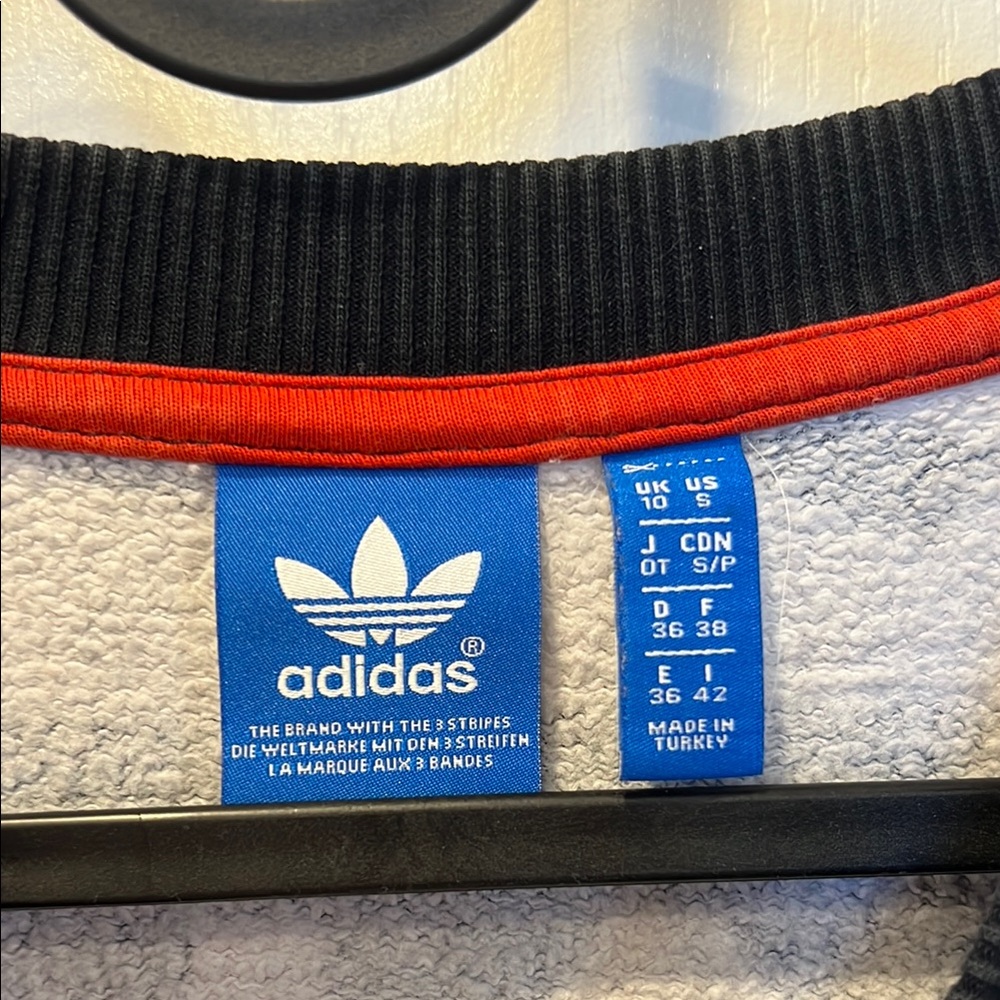 Vintage Adidas Black and White Crewneck Sweater with Graphic Design - Picture 3 of 4